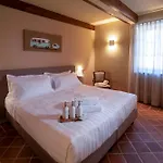 Agrisuite Le Querce Del Vareglio Séjour à la ferme *