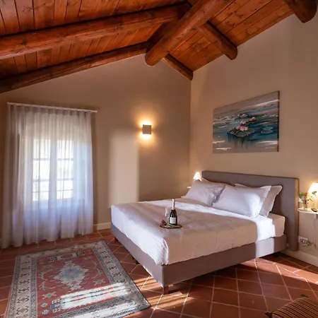 Agrisuite Le Querce Del Vareglio Vakantieboerderij