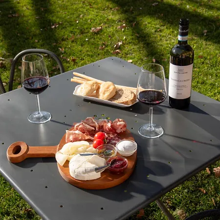Agrisuite Le Querce Del Vareglio Vakantieboerderij *