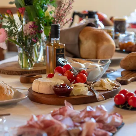 Le Querce Del Vareglio Alloggio per agriturismo Canale