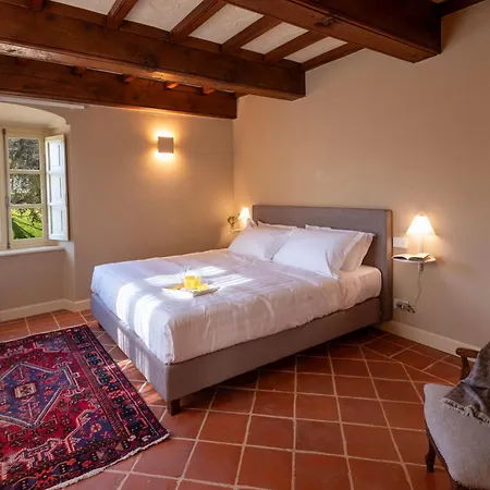 Farmház Agrisuite Le Querce Del Vareglio *