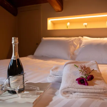 Agrisuite Le Querce Del Vareglio Vakantieboerderij
