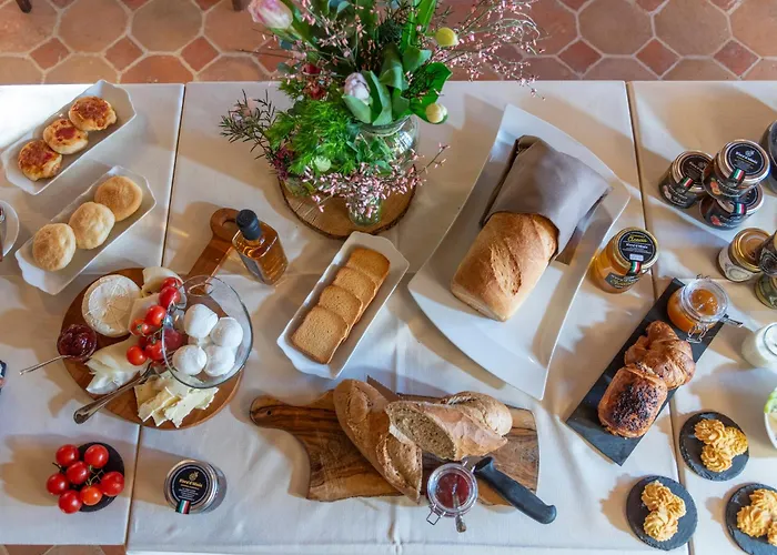 مزرعة للإقامة Agrisuite Le Querce Del Vareglio