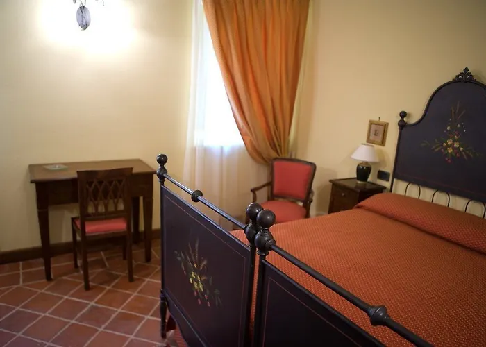 مزرعة للإقامة Agrisuite Le Querce Del Vareglio كانالي